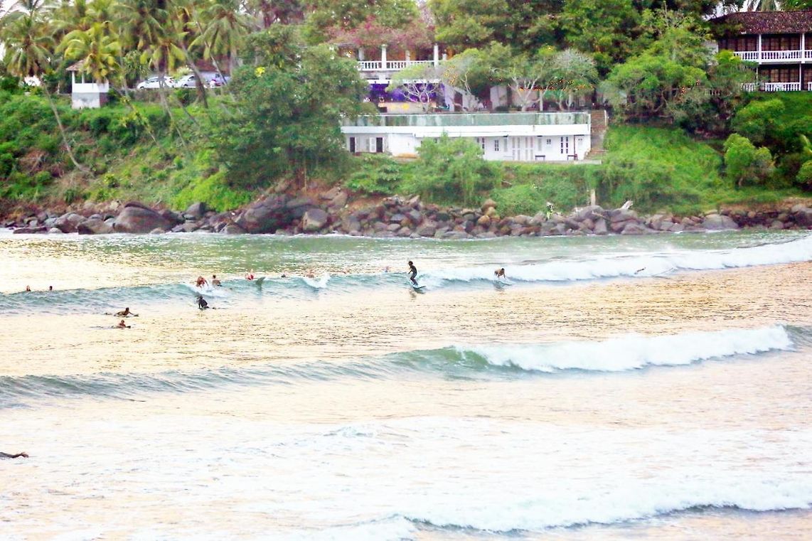 Banana beach шри ланка. Villa Surf Beach Шри Ланка. Велигама Шри Ланка. Dewata Beach Шри Ланка. Mahamodara Beach Шри Ланка.